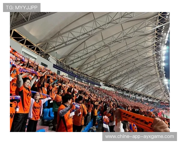 云南玉昆强势抢断,随后推进极具威胁
